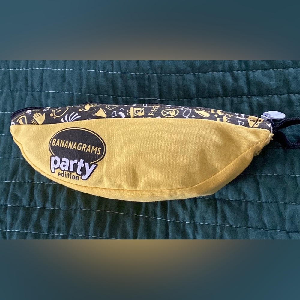 BANANA GRAMS PARTY EDITION GAME NEW WITHOUT TAG
